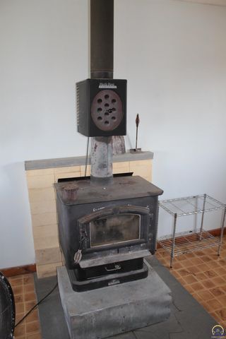 27314 S Indian Hills RD, Osage City, KS 66523