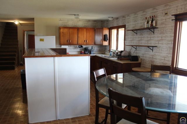 27314 S Indian Hills RD, Osage City, KS 66523