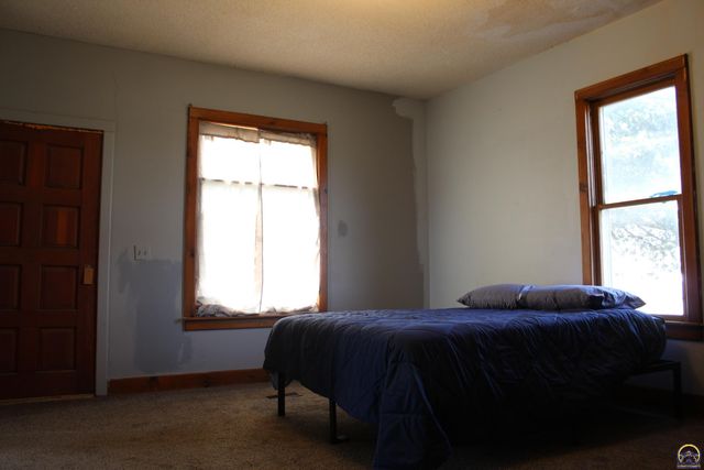 27314 S Indian Hills RD, Osage City, KS 66523