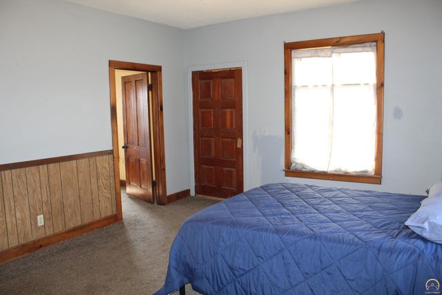 27314 S Indian Hills RD, Osage City, KS 66523