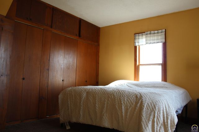 27314 S Indian Hills RD, Osage City, KS 66523