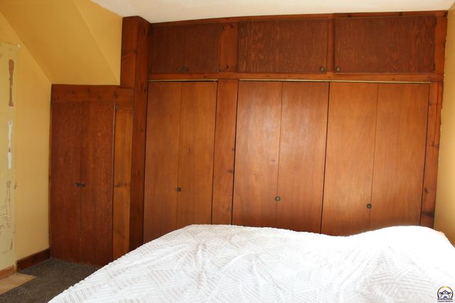 27314 S Indian Hills RD, Osage City, KS 66523