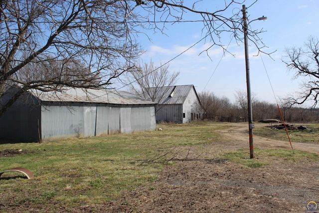 27314 S Indian Hills RD, Osage City, KS 66523