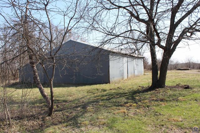 27314 S Indian Hills RD, Osage City, KS 66523