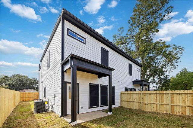 7815 Ethel Street A-B, Houston, TX 77028