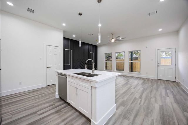 7815 Ethel Street A-B, Houston, TX 77028