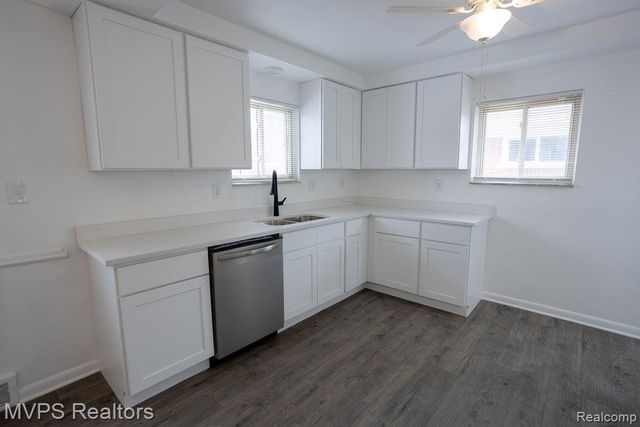 18062 Ash Avenue, Eastpointe, MI 48021