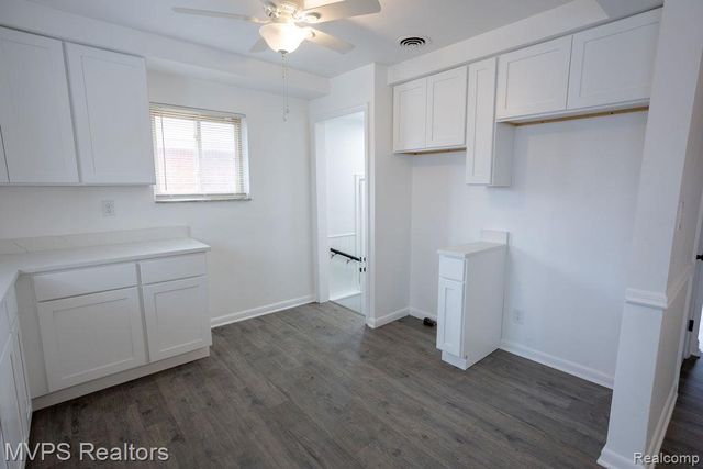 18062 Ash Avenue, Eastpointe, MI 48021