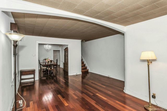 148-28 87th Avenue, Briarwood, NY 11435