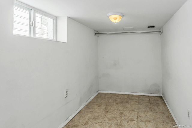 148-28 87th Avenue, Briarwood, NY 11435