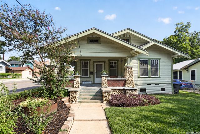 1039 W RUSSELL PL, San Antonio, TX 78212