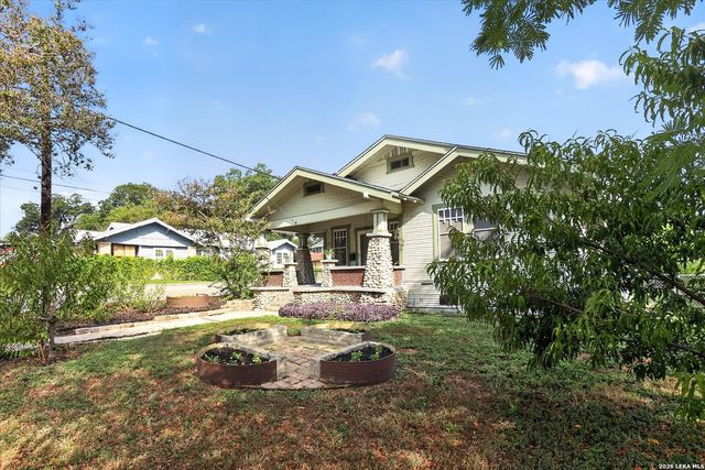 1039 W RUSSELL PL, San Antonio, TX 78212