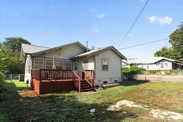 1039 W RUSSELL PL, San Antonio, TX 78212
