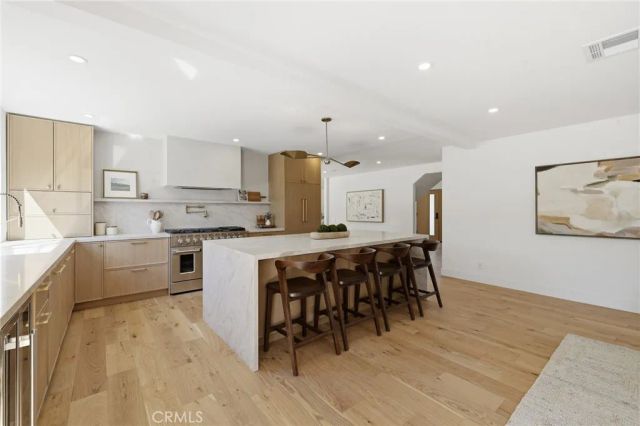 10345 Oso Avenue, Chatsworth, CA 91311