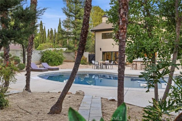 10345 Oso Avenue, Chatsworth, CA 91311