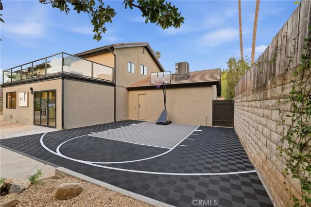 10345 Oso Avenue, Chatsworth, CA 91311