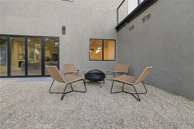 10345 Oso Avenue, Chatsworth, CA 91311