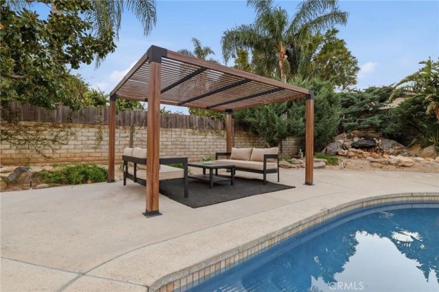 10345 Oso Avenue, Chatsworth, CA 91311