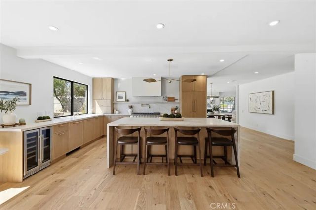 10345 Oso Avenue, Chatsworth, CA 91311