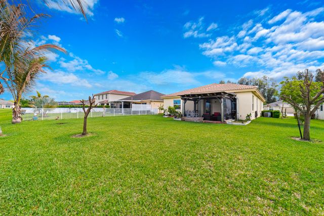 879 Bent Creek Drive, Fort Pierce, FL 34947