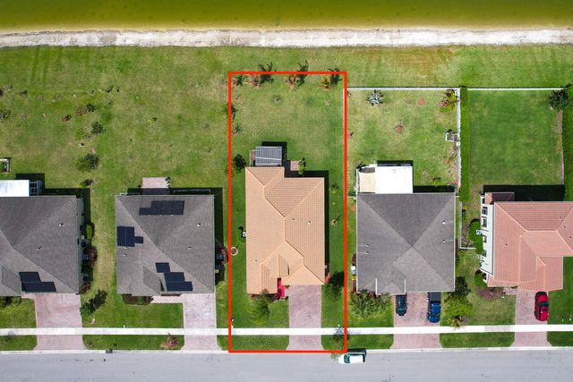 879 Bent Creek Drive, Fort Pierce, FL 34947