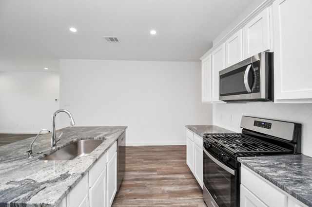 1115 Desert Willow Drive, Rosharon, TX 77583