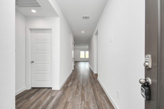 1115 Desert Willow Drive, Rosharon, TX 77583