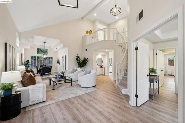 162 Briar Pl, Danville, CA 94526