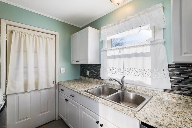 812 FLORENCE AVE, Waynesboro, VA 22980