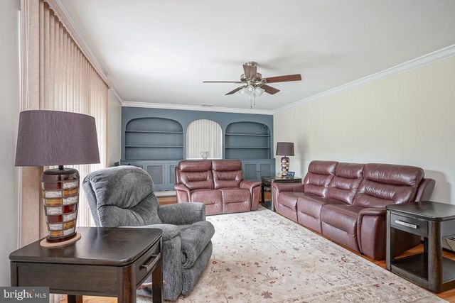 356 DEMOCRAT RD, Gibbstown, NJ 08027