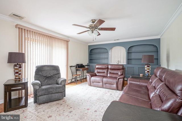 356 DEMOCRAT RD, Gibbstown, NJ 08027
