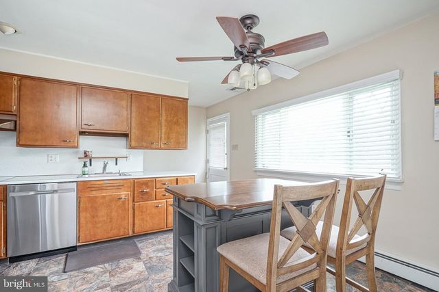 356 DEMOCRAT RD, Gibbstown, NJ 08027