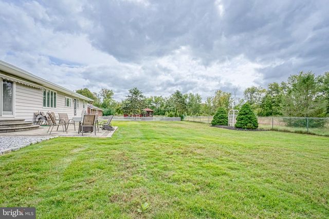 356 DEMOCRAT RD, Gibbstown, NJ 08027