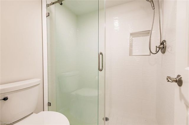 3032 Sandpiper Bay CIR G102, Naples, FL 34112