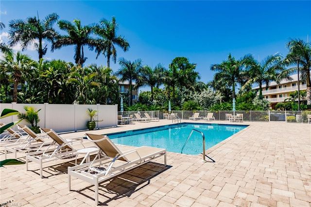 3032 Sandpiper Bay CIR G102, Naples, FL 34112