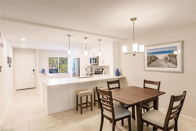 3032 Sandpiper Bay CIR G102, Naples, FL 34112