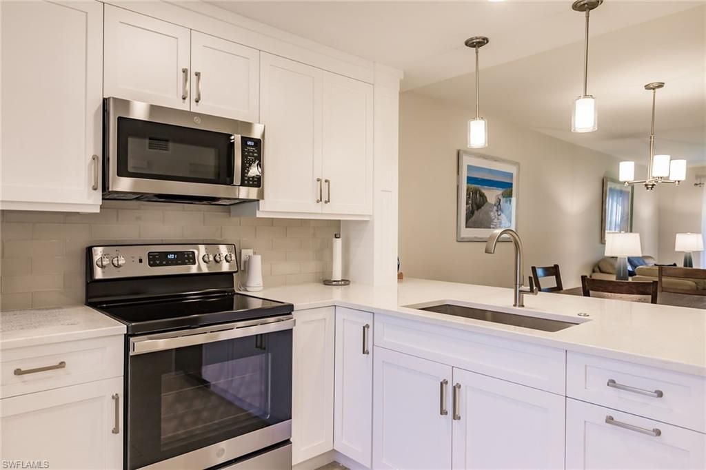 3032 Sandpiper Bay CIR G102, Naples, FL 34112