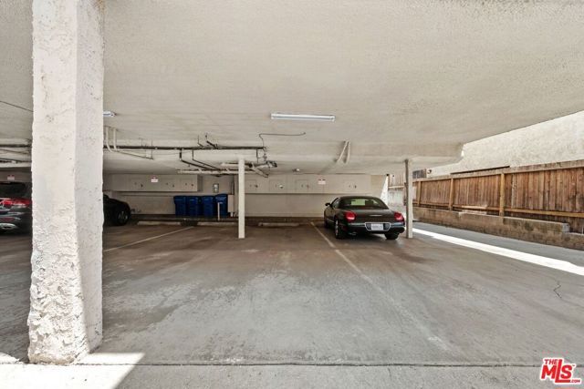 1831 Barry Avenue 3, Los Angeles, CA 90025