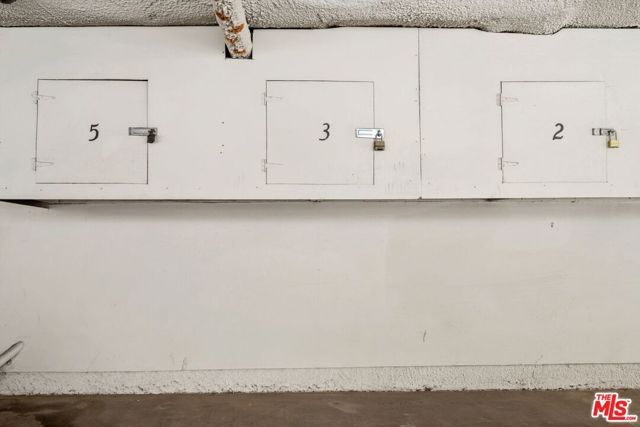 1831 Barry Avenue 3, Los Angeles, CA 90025