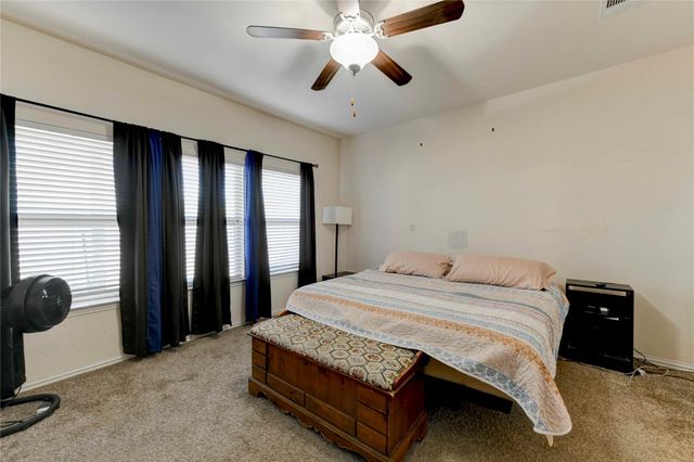 225 Shale CIR, Buda, TX 78610