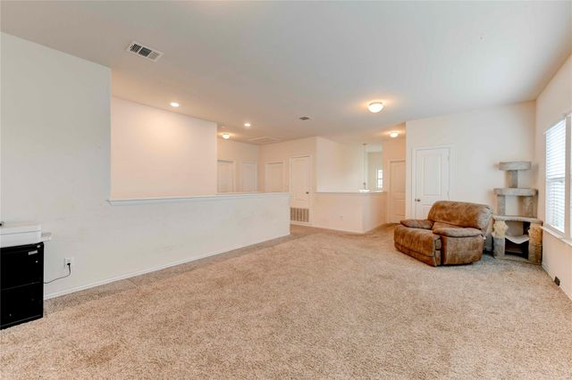 225 Shale CIR, Buda, TX 78610