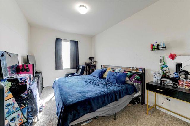 225 Shale CIR, Buda, TX 78610