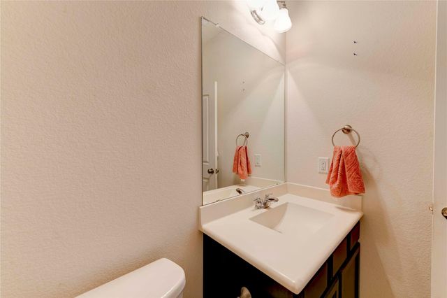 225 Shale CIR, Buda, TX 78610