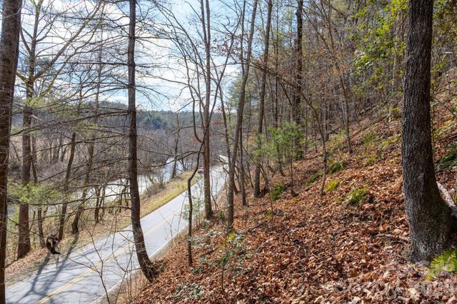 000 Narrow Gauge Drive 23, Collettsville, NC 28611