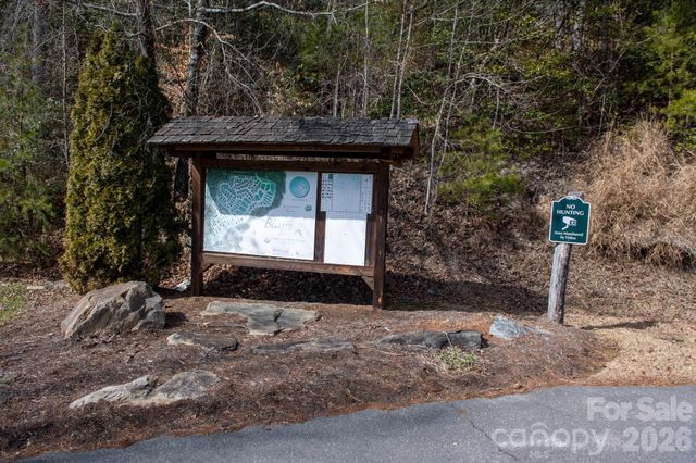 000 Narrow Gauge Drive 23, Collettsville, NC 28611