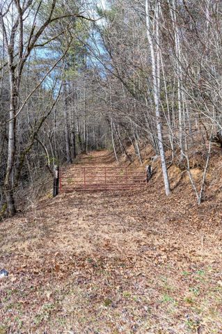 000 Narrow Gauge Drive 23, Collettsville, NC 28611