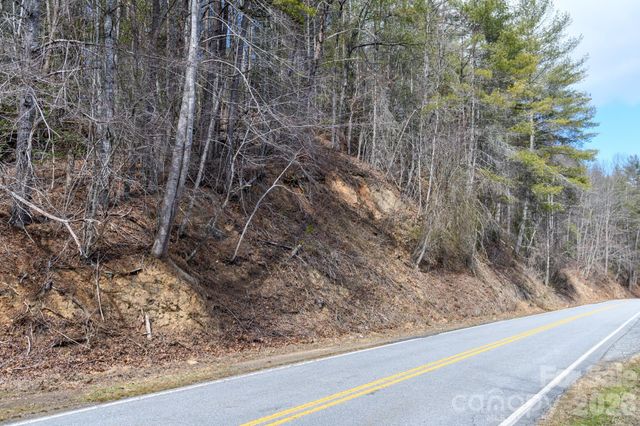 000 Narrow Gauge Drive 23, Collettsville, NC 28611