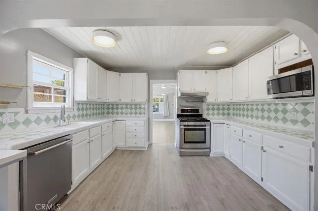 744 Flower Avenue, Venice, CA 90291