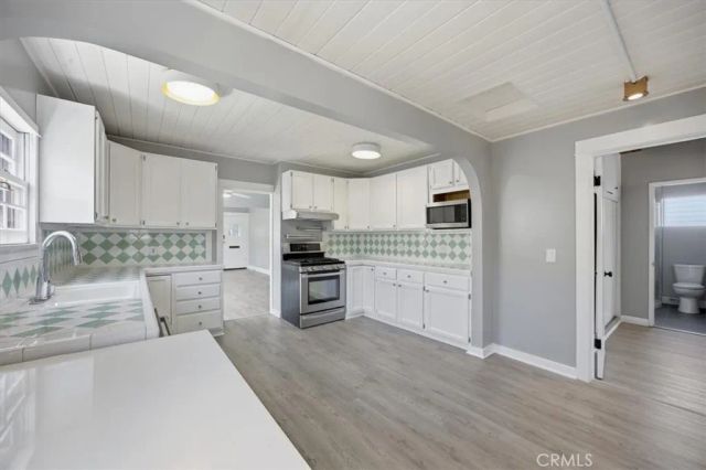 744 Flower Avenue, Venice, CA 90291