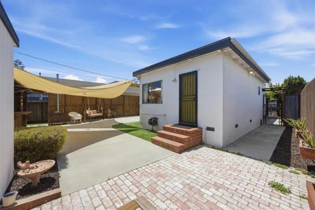 744 Flower Avenue, Venice, CA 90291